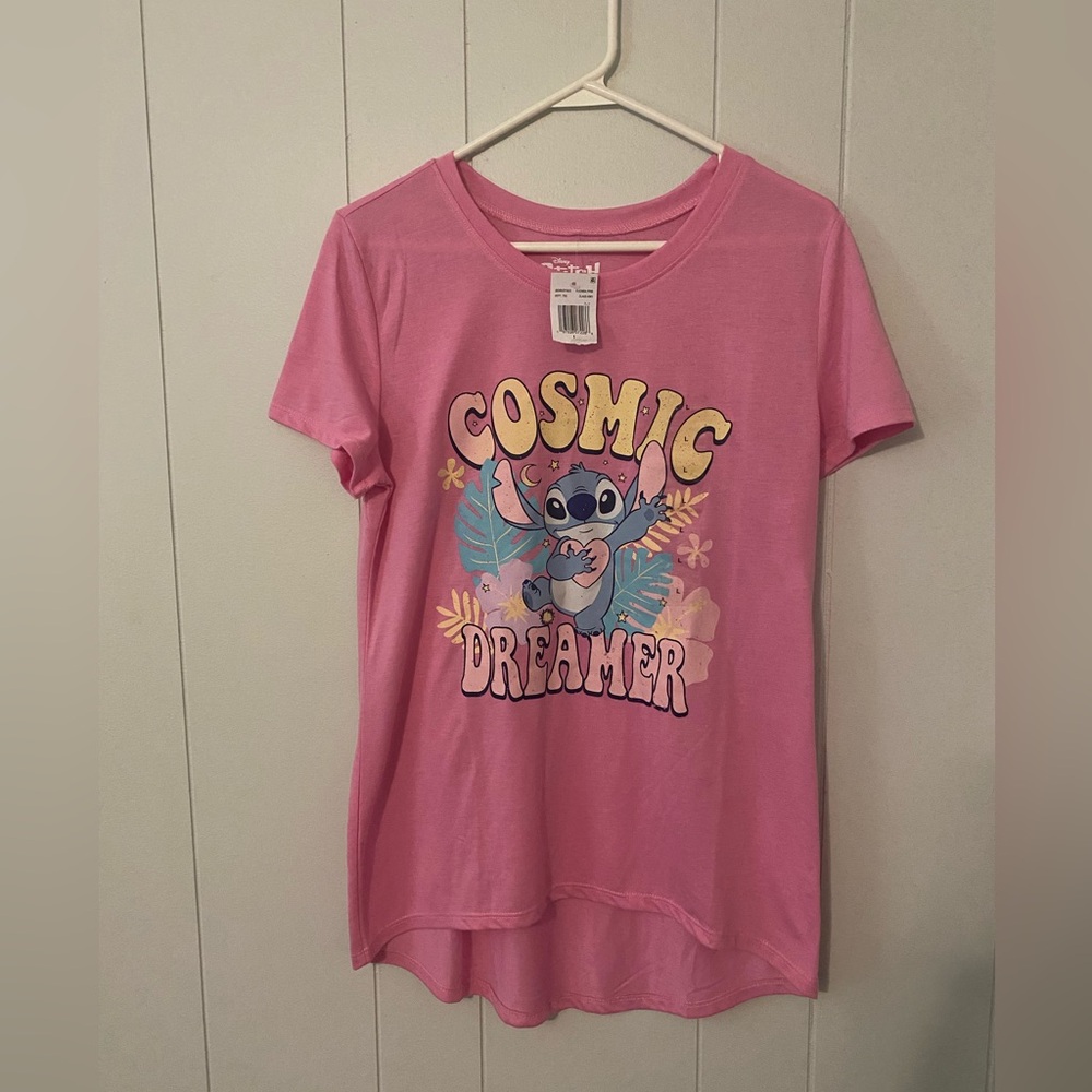 ❤️Women’s Disney Stitch top size L